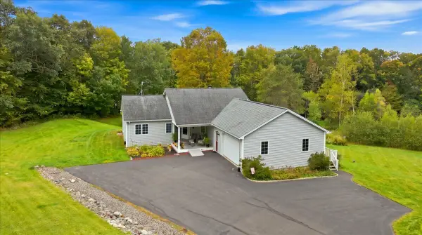 125 Weeks Mills Road, Farmington, ME 04938