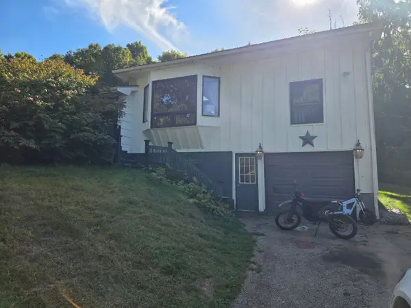 1795 State Road, Eliot, ME 03903