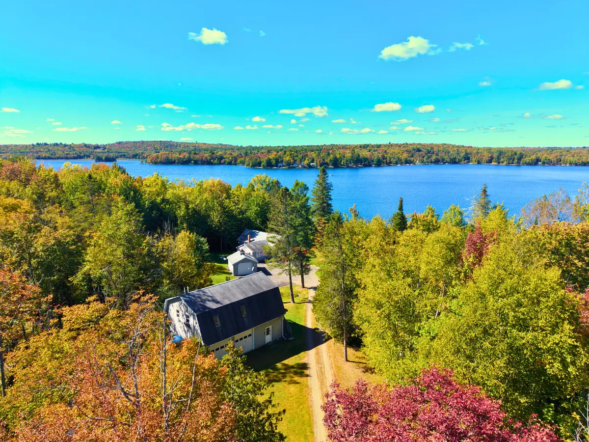 8 Ireland Lane, Dexter, ME 04930 - #1