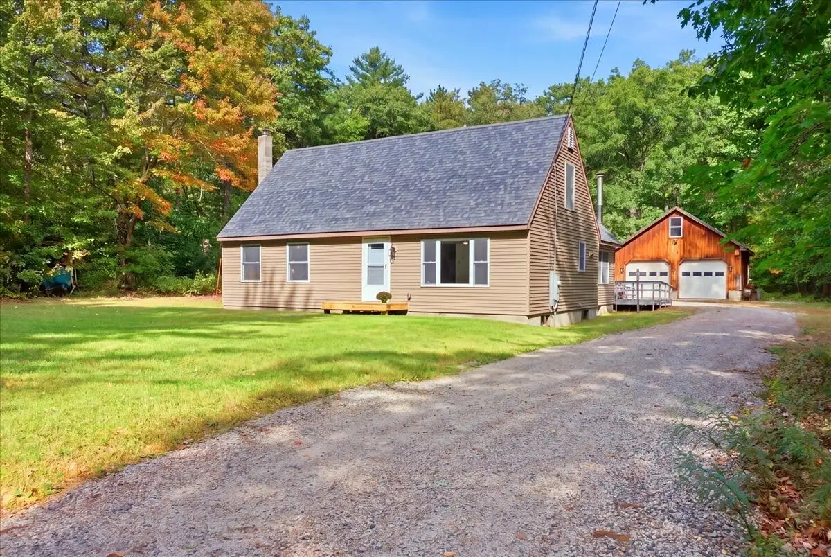 25 E Oxford Road, Oxford, ME 04270 - #1