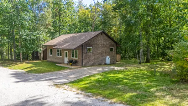 326 Gibbs Road, Wiscasset, ME 04578