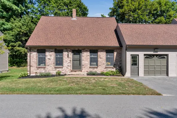 13 Coachlight Lane #13, Portland, ME 04102