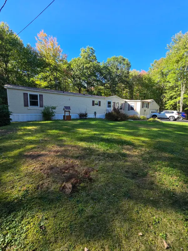 42 W Lebanon Road, Lebanon, ME 04027
