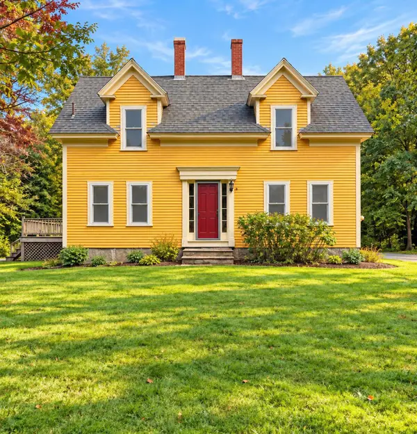 66 Old Cape Road, Kennebunkport, ME 04046