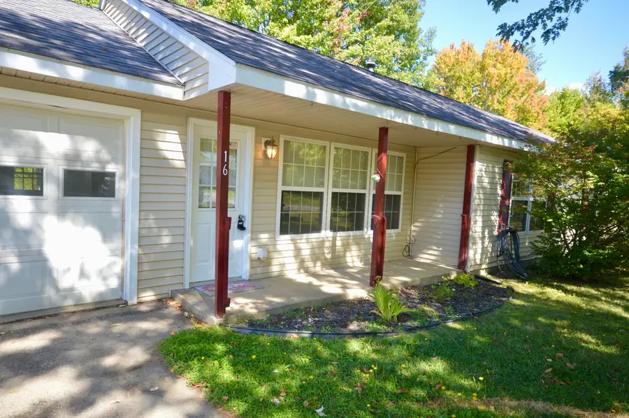 16 Oak Street, Newport, ME 04953 - #3