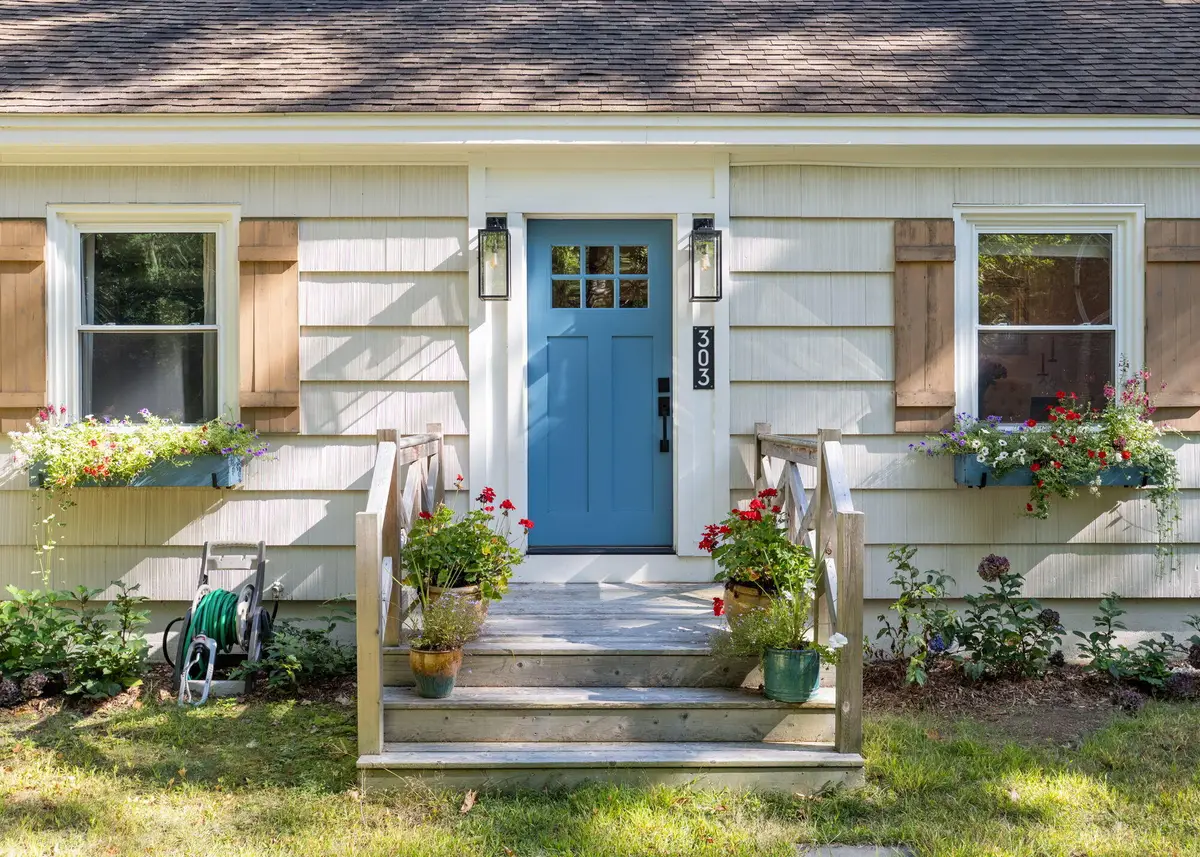 303 Middle Road, Falmouth, ME 04105 - #1