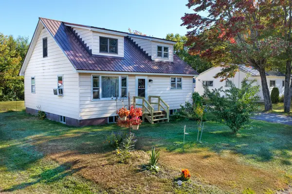 77 New Hampshire Street, Millinocket, ME 04462