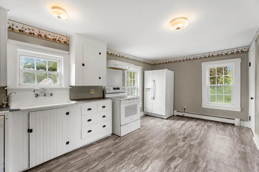 12 Berwick Avenue, Sanford, ME 04073 - #3