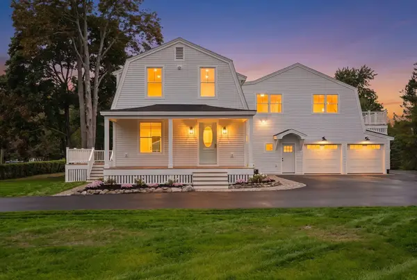 87 Depot Road, Falmouth, ME 04105