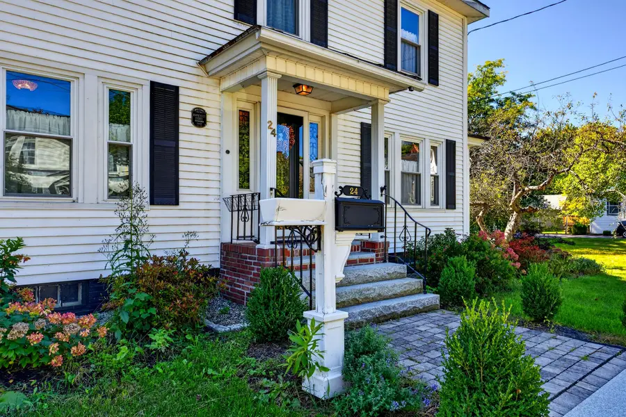 24 Roosevelt Avenue, Waterville, ME 04901 - #2
