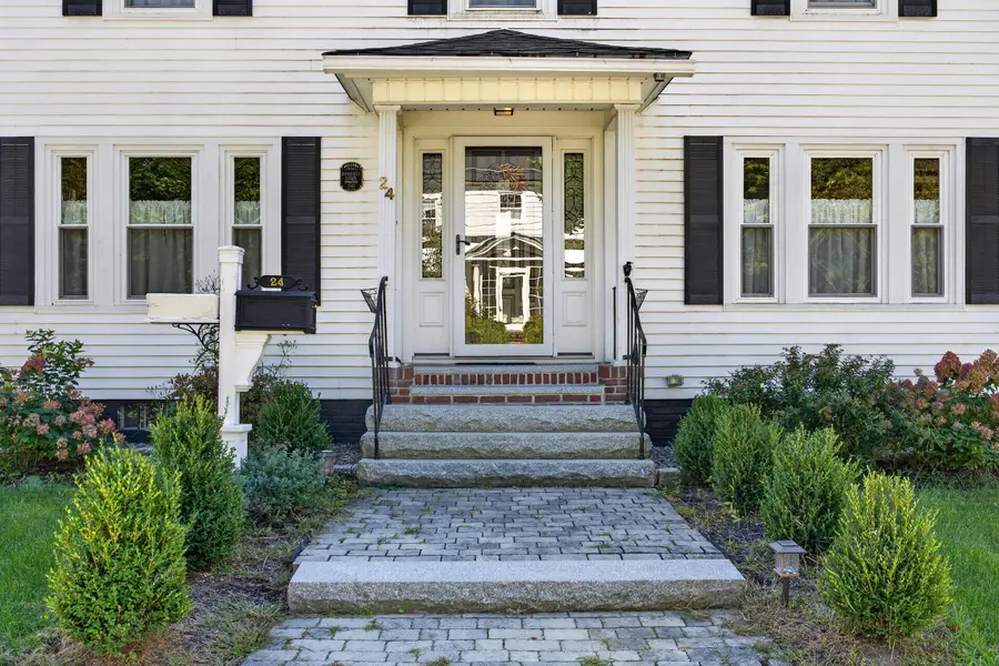 24 Roosevelt Avenue, Waterville, ME 04901 - #3