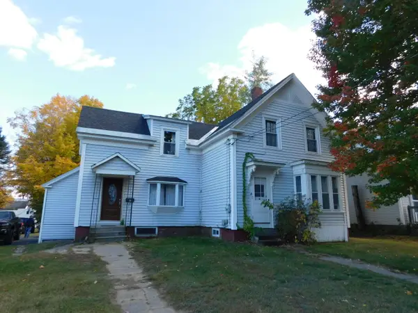 57 Mount Pleasant Avenue, Skowhegan, ME 04976
