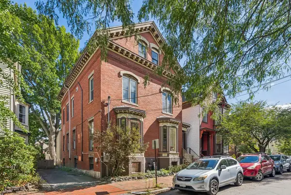 77 Carleton Street, Portland, ME 04102