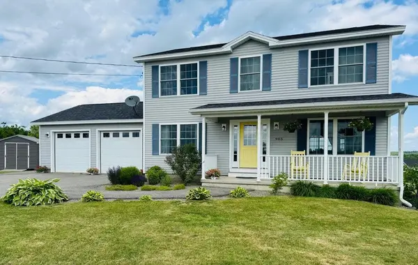 905 Blackstream Road, Hermon, ME 04401