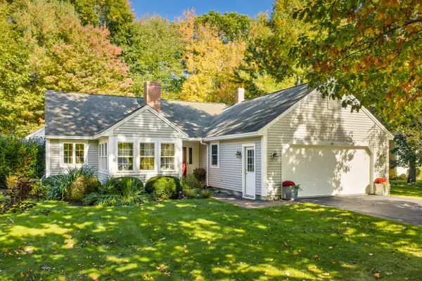 12 Lilac Lane, Scarborough, ME 04074