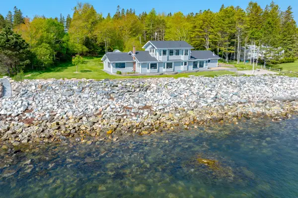463 Seawall Road, Southwest Harbor, ME 04679