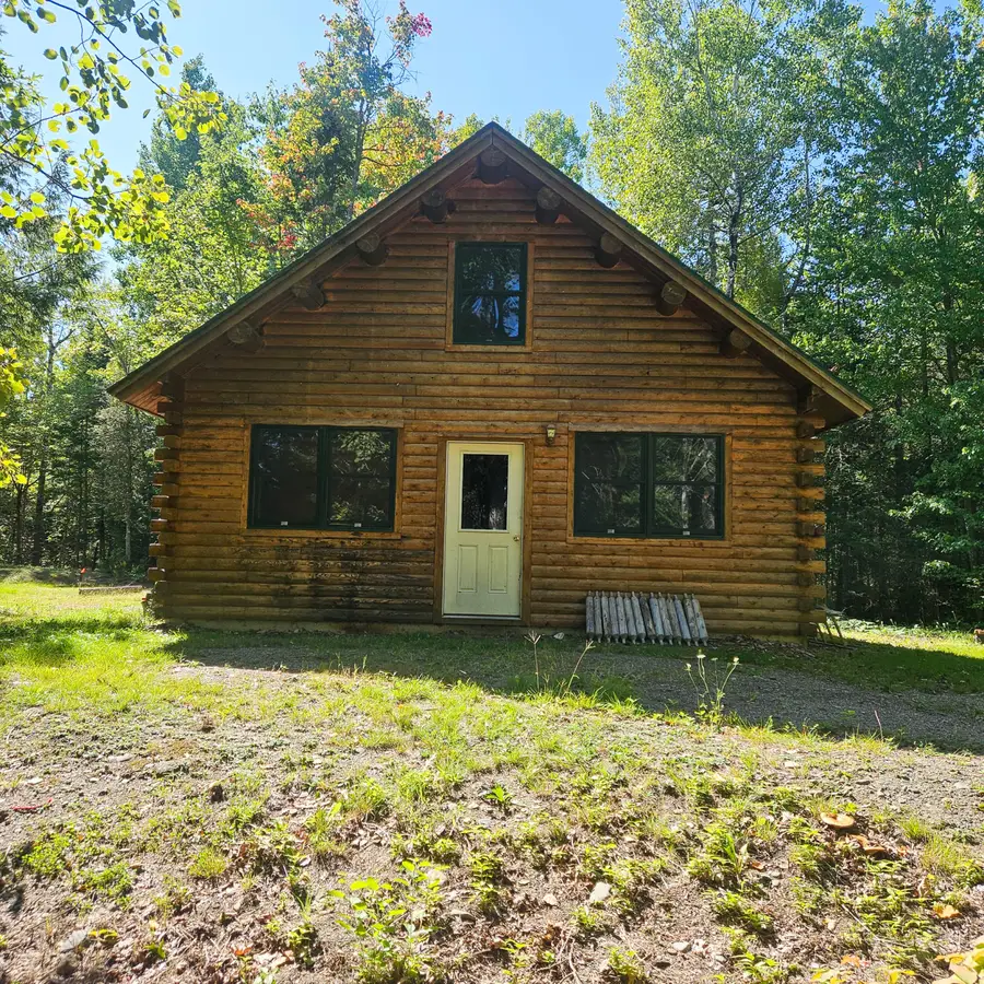 264 Taylor Street, Lincoln, ME 04457 - #3