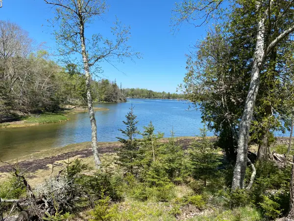 20-15 Main Road Road, Islesboro, ME 04848