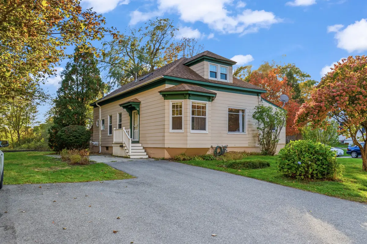 11 Wilton Lane, Cape Elizabeth, ME 04107 - #1