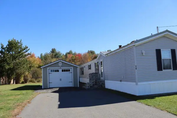 14 Willowbrook Lane, Levant, ME 04456