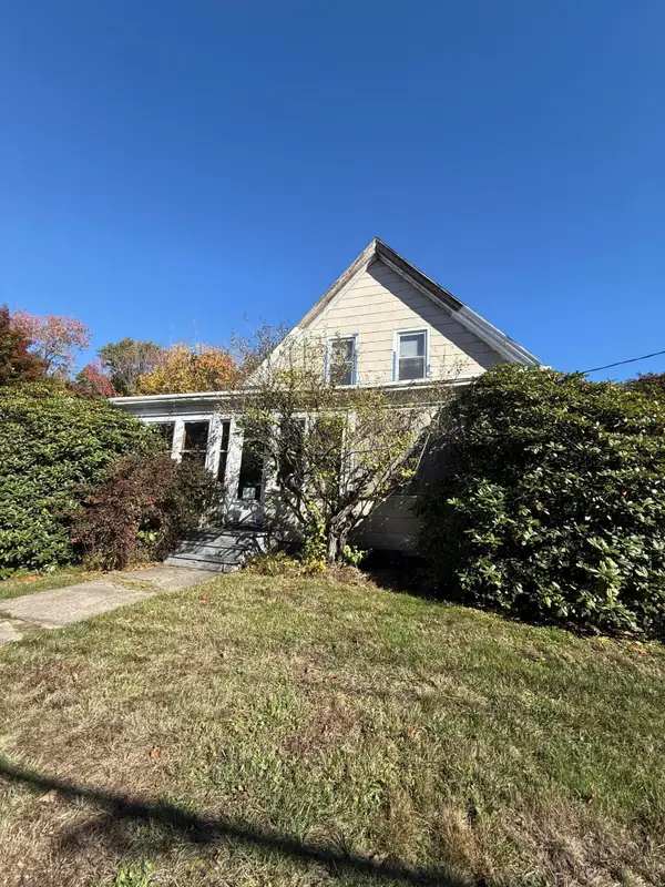 98 Evans Street, South Portland, ME 04106