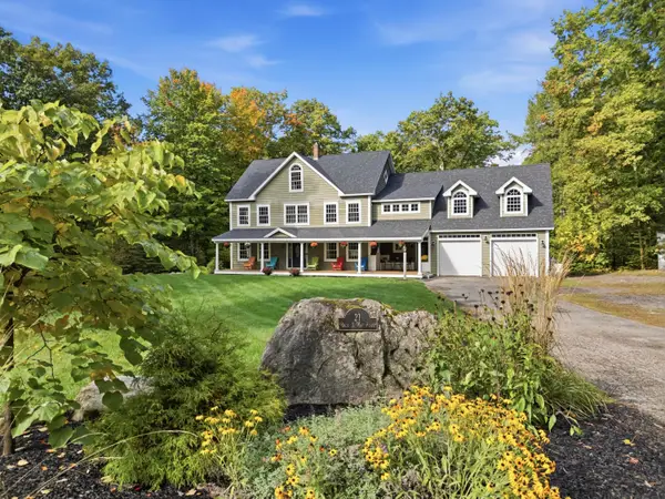 21 Rockaway Road, Falmouth, ME 04105