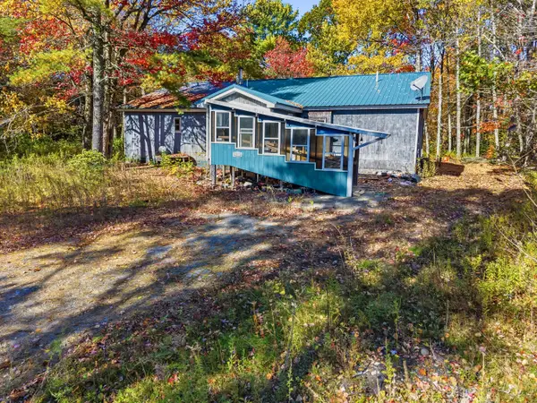 156 Violet Lane, Waldoboro, ME 04572