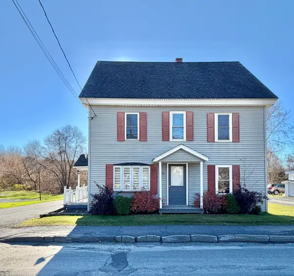 35 Market Street, Fort Kent, ME 04743