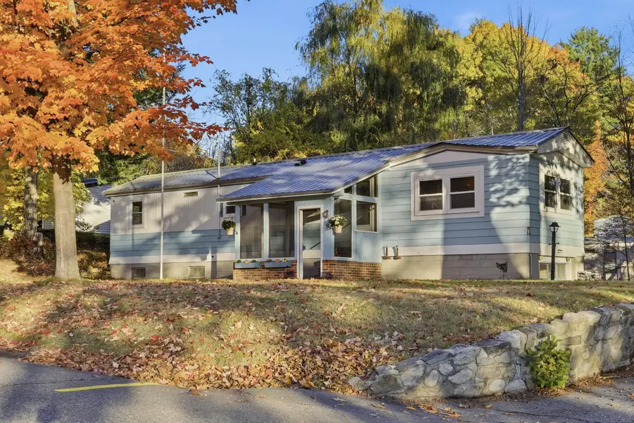 9 Oak Street, Jay, ME 04239 - #3