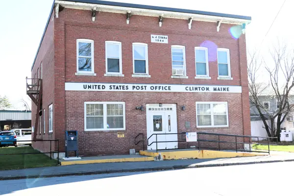 15 Railroad Street, Clinton, ME 04927