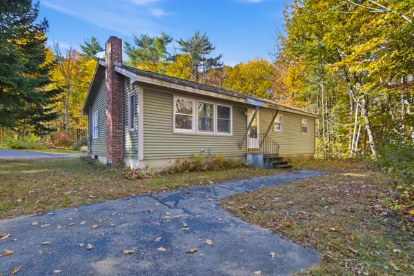 707 S Pleasant Road, Lewiston, ME 04240