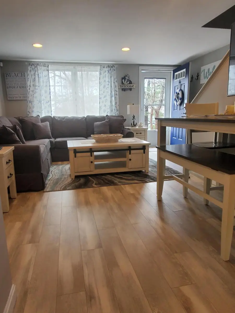 16 Prospect Street, Old Orchard Beach, ME 04064 - #3