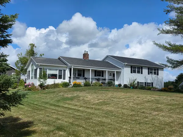 802 Mt Hope Avenue, Bangor, ME 04401