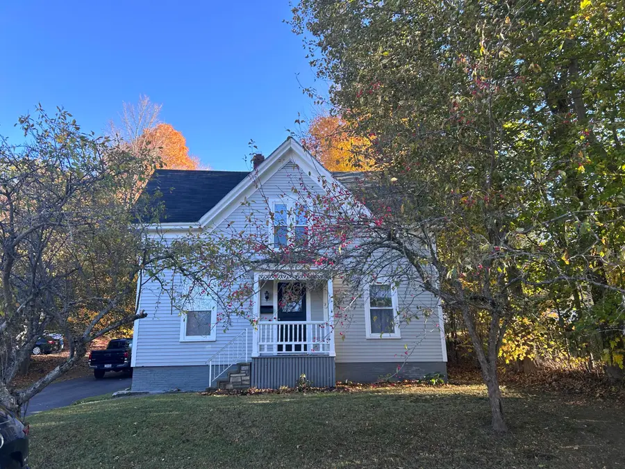 582 Water Street, Gardiner, ME 04345 - #2