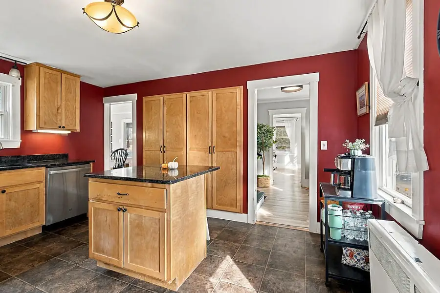12 High Street, Winthrop, ME 04364 - #2