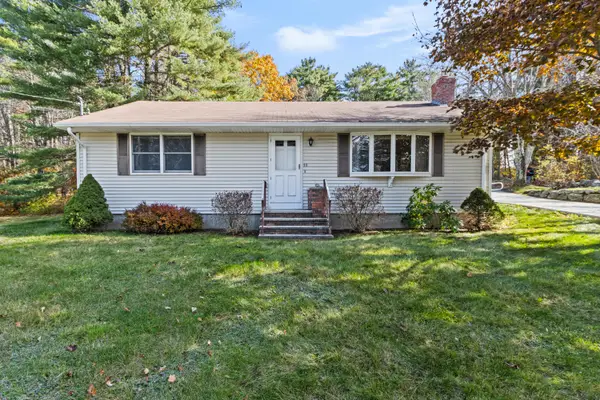 33 Center Road, Gray, ME 04039