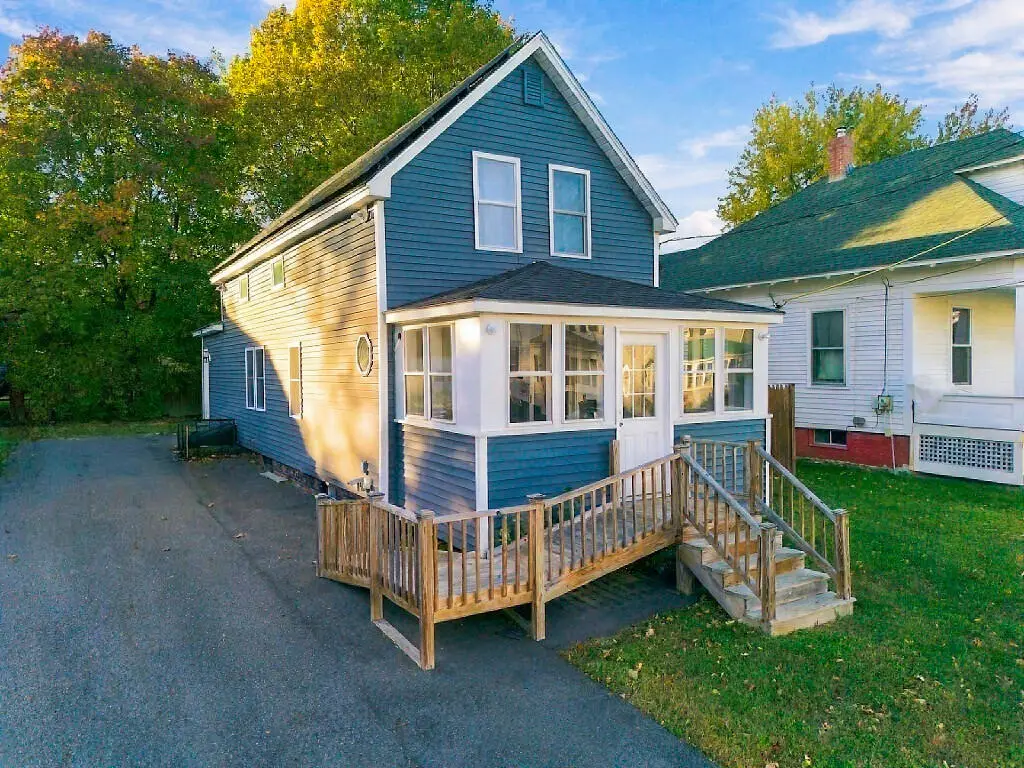 9 Russell Street, Waterville, ME 04901 - #1