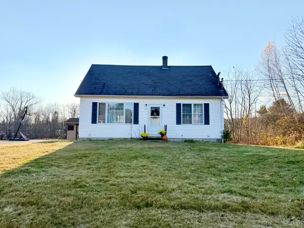122 Meadow Lane, Farmington, ME 04938