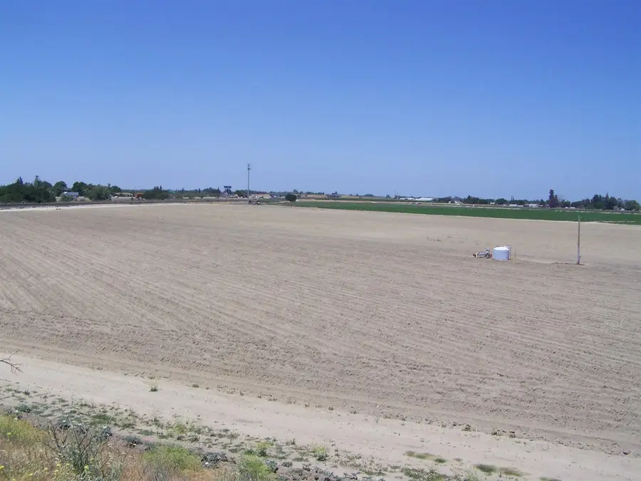 1 Shanks Road, Delhi, CA 95315 - Image #3