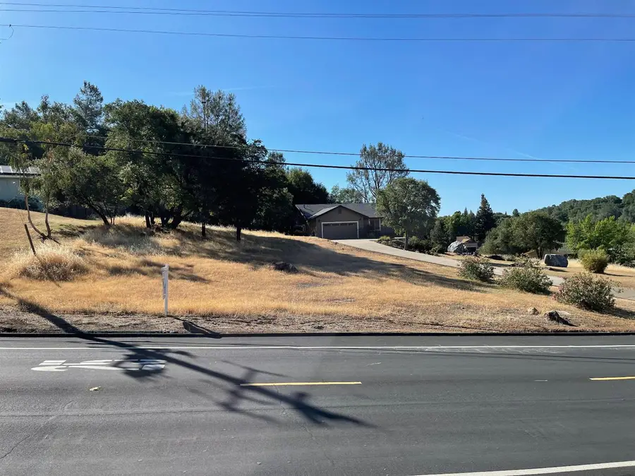 1482 American River Trail, Cool, CA 95614 - Image #2