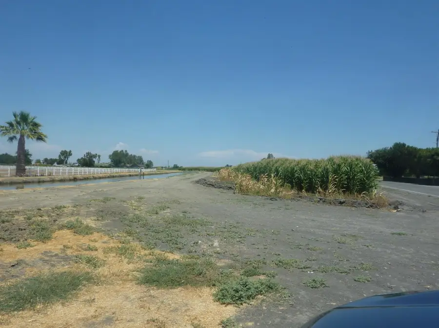 8628 Eucalyptus Rd, Dos Palos, CA 93620 - Image #2