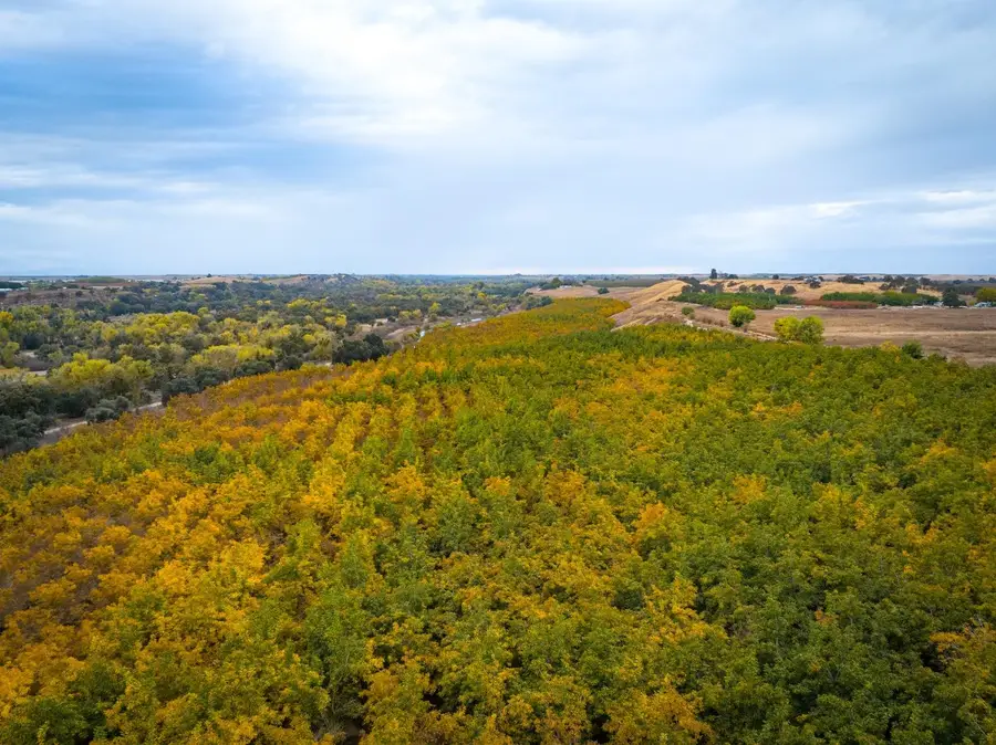 24608 Yosemite Boulevard, Waterford, CA 95386 - Image #2