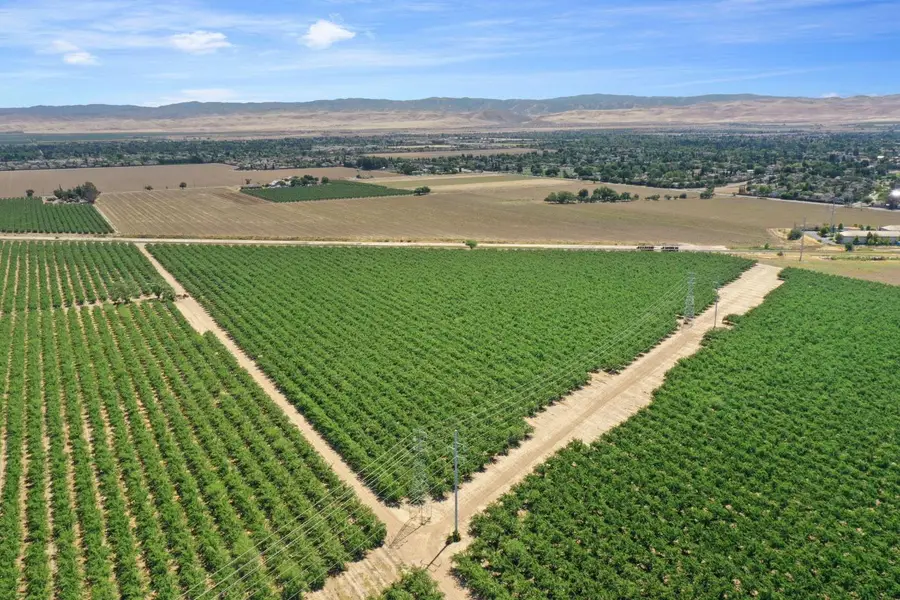 8454 W 11th Street, Tracy, CA 95304 - #3