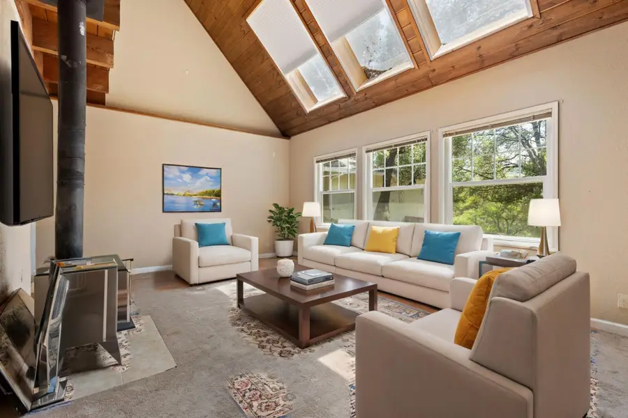 20197 Chaparral Circle, Penn Valley, CA 95946 - Image #3