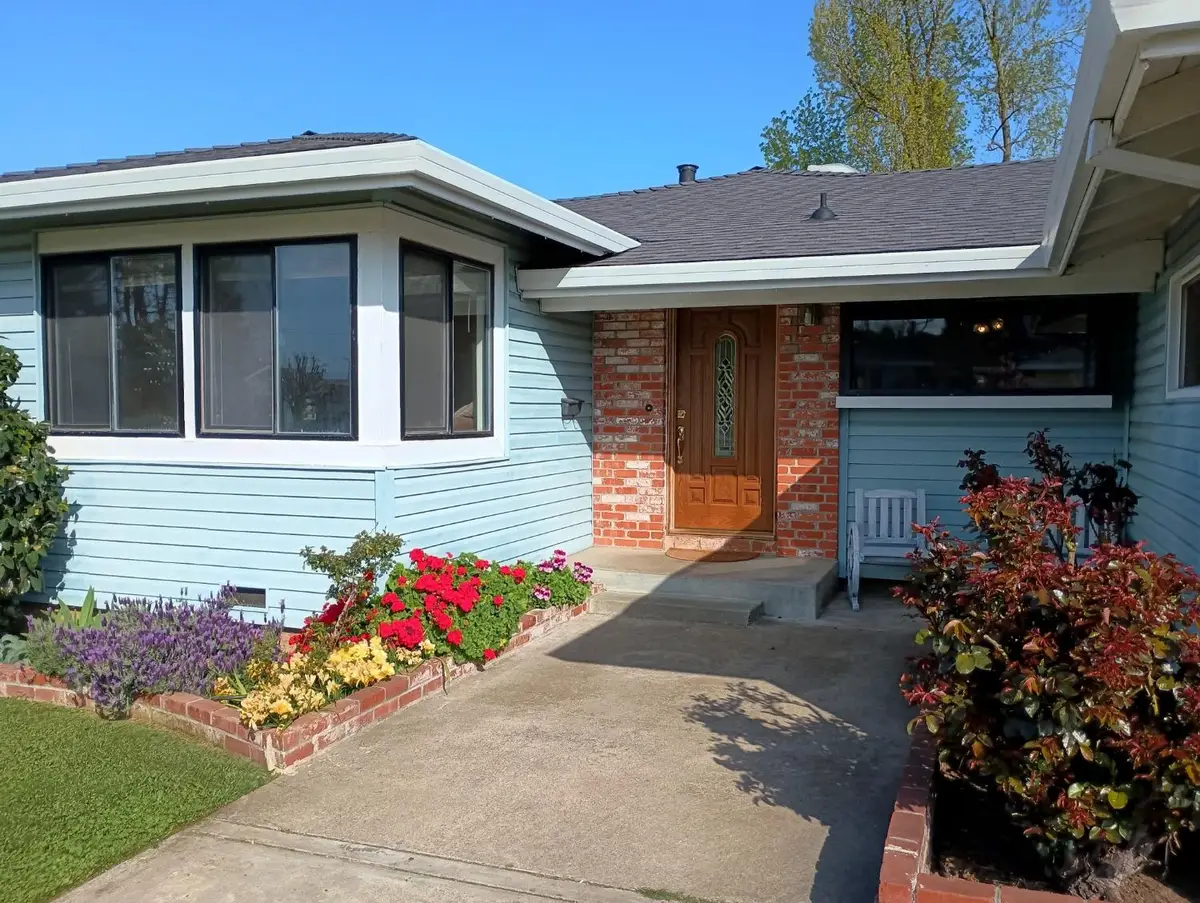 8401 Grinnel Way, Sacramento, CA 95826 - Image #1