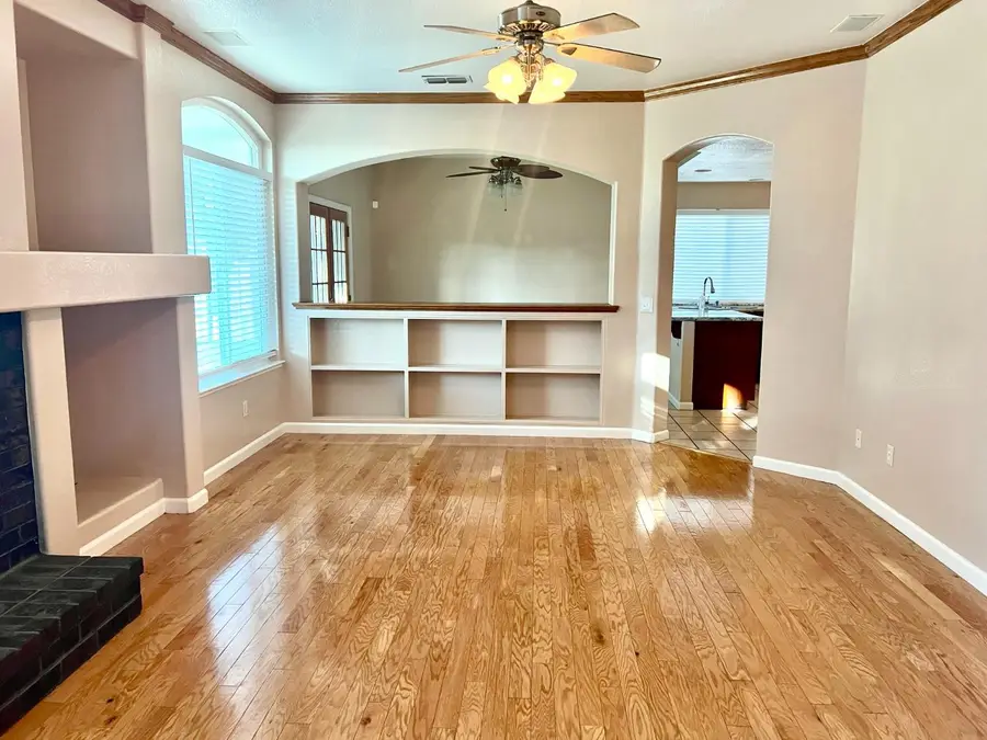 8770 Bottlebrush Court, Elk Grove, CA 95624 - Image #3