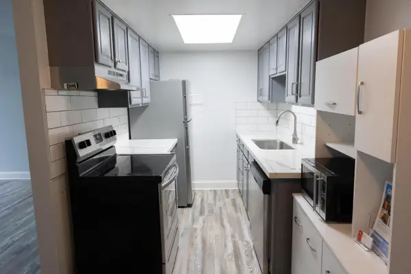 325 Standiford Avenue #18, Modesto, CA 95350