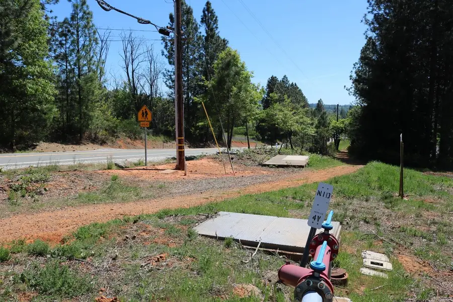 17710 Lower Colfax Road, Grass Valley, CA 95945 - Image #2