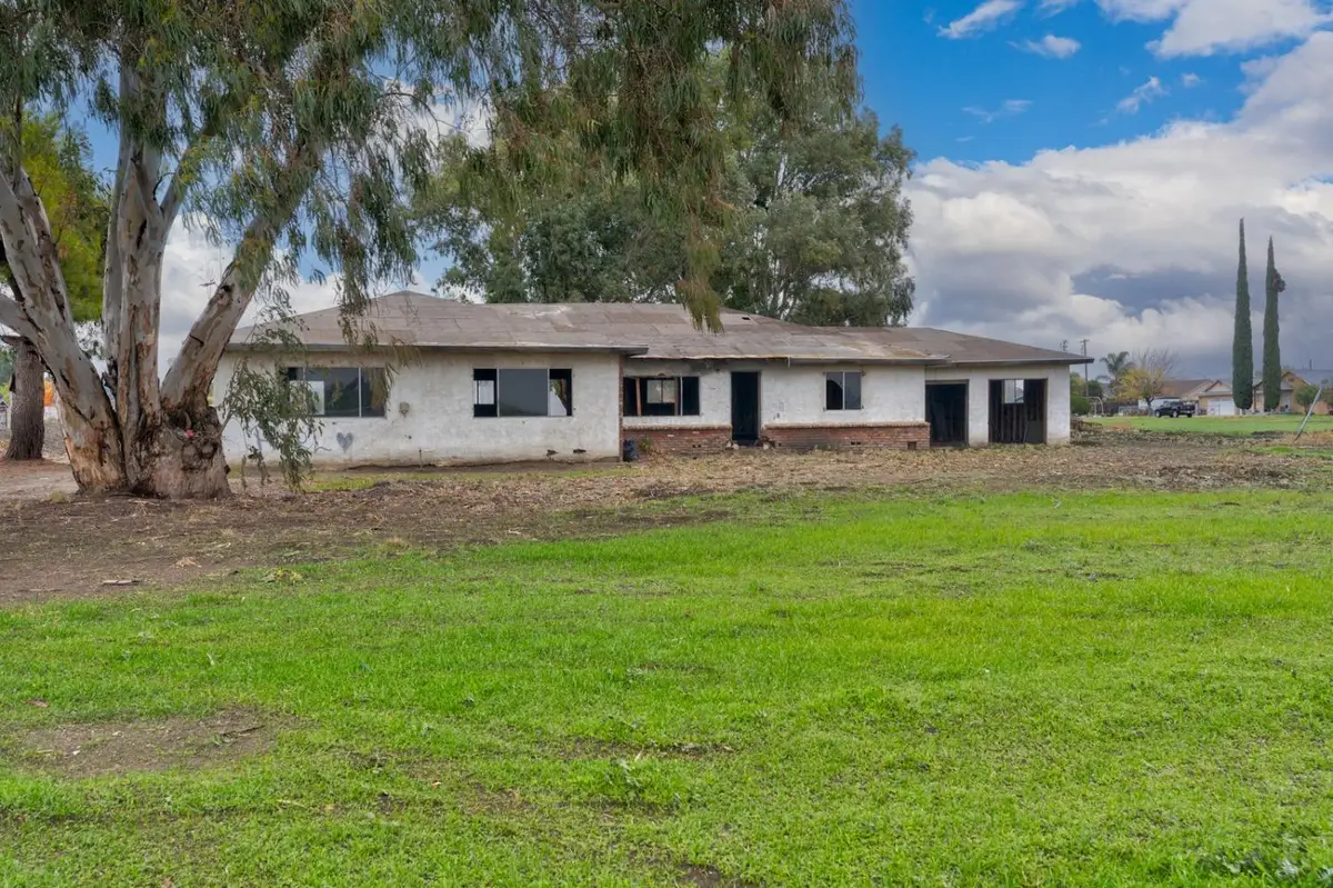 21188 Elgin Avenue, Dos Palos, CA 93620 - Image #1