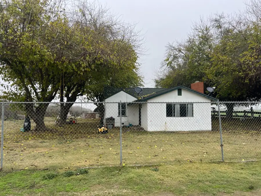 15238 Sunset Drive, Livingston, CA 95334 - Image #3